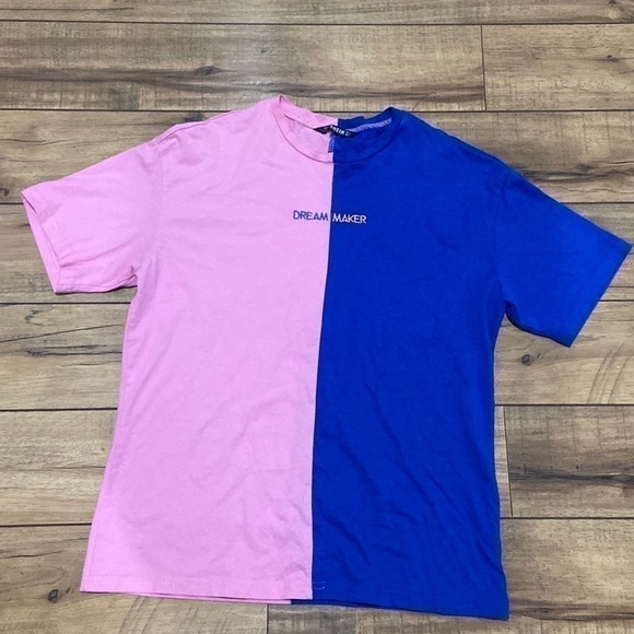 Shein Men’s “Dream Maker” Half Blue Half Pink Short Sleeve Shirt Size Small - Picture 1 of 5